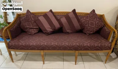 للبيع طقم كنب كلاسيكي كامل - خشب زان ثقيل بحالة ممتازة 3