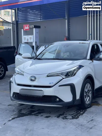 تويوتا C-HR Standard 2