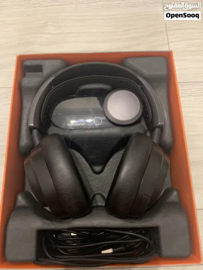 Steelseries Arctis Nova Pro 4