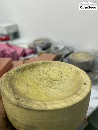 متوفر عود كمبودي الغني عن تعريف وعود سلطان الأكثر من حلو ًومتوفر الاستاندات الخشب الهنديه 4