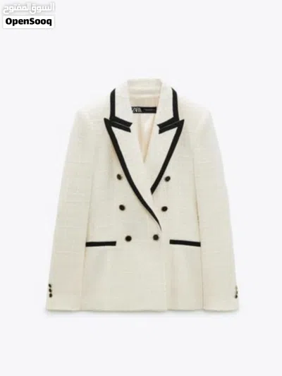 جاكيت أوف وايت بتفاصيل شمواه سوداء Zara original 3