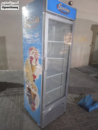 ثلاجه عرض بابين موديل جديد وفريزر وقافيه باب واحد 3