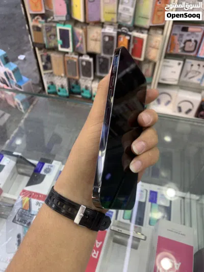 iPhone MAX 13 Pro ماكس 512 جيجا بطارية 95 مش مفتوح ولا مغير إشي الحبة توب توب توب الوكالة معها Cove 4