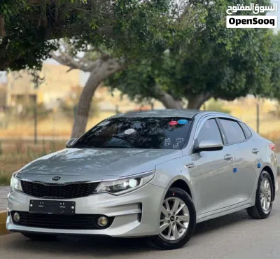 Kia K5 EX 2
