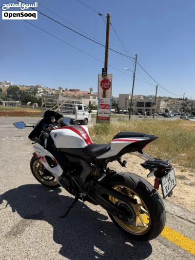 Yamaha YZF-R6 3
