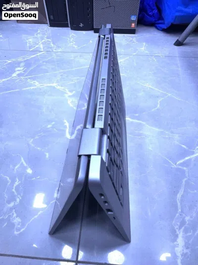 للبيع DELL LATITUDE 5330 x360 جيل12 بحالة كالجديد 2