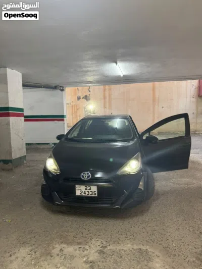 تويوتا بريوس Prius C 3