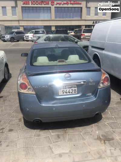 Nissan Altima S 3