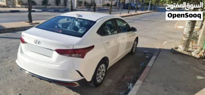 Hyundai Accent Standard 2