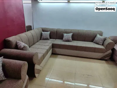 تشكيله واسعه من اطقم الكنب والكورنر تجدونها لدينا 4