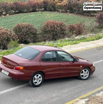 Hyundai Elantra Standard 3