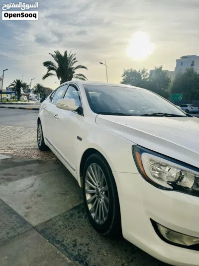 Kia Cadenza Premium 4