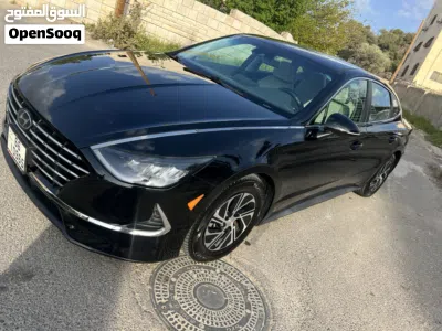 Hyundai Sonata SE 3