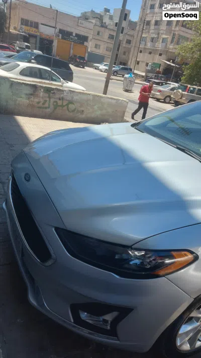 Ford Fusion SE 4