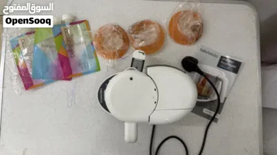 صانعة طعام الأطفال Baby Brezza Deluxe - مستخدم شهر واحد بحالة الوكالة 4