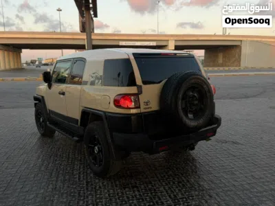 تويوتا FJ Standard 3