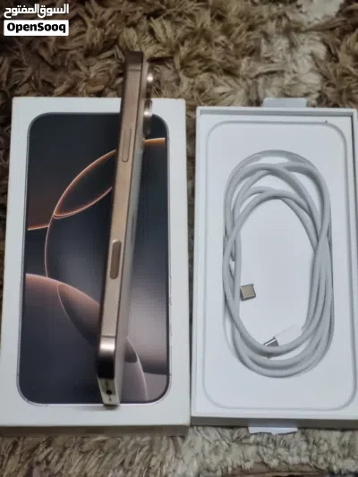 iPhone 16 pro max 4