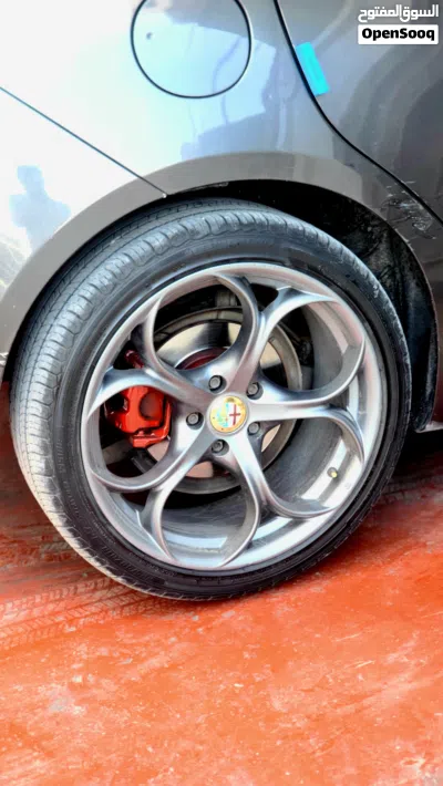 Alfa Romeo Giulietta Giulietta Veloce 3