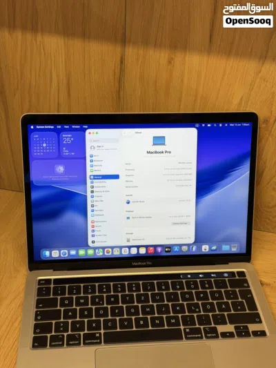 MacBook Pro 2020. 16 RAM. 1 TB SSD. Core i5. 13.3-inch 4