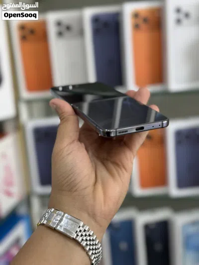 عرض خااص : Samsung Z flip 5 256gb هاتف بحالة الوكالة بدون اي شموخ أو مشاكل مع ضمان و ملحقات بأقل سعر 3