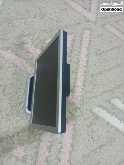 شاشت. كمبيوتر. 3