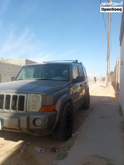 Jeep Commander Laredo 2
