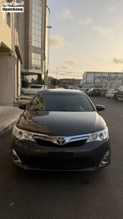 تويوتا كامري LE 2