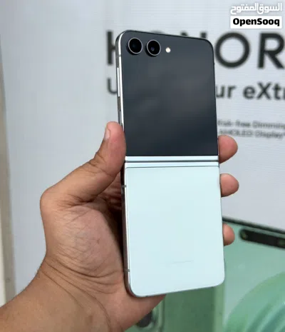بأقل سعر : Samsung Z flip 5 256gb هاتف بحالة الوكالة بدون اي شموخ أو مشاكل مع ضمان و ملحقات لا يفوتك 2