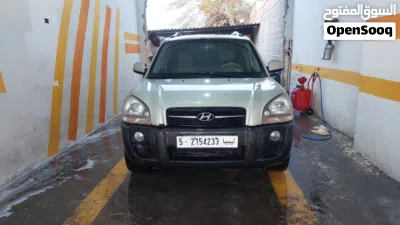 Hyundai Tucson GL 4