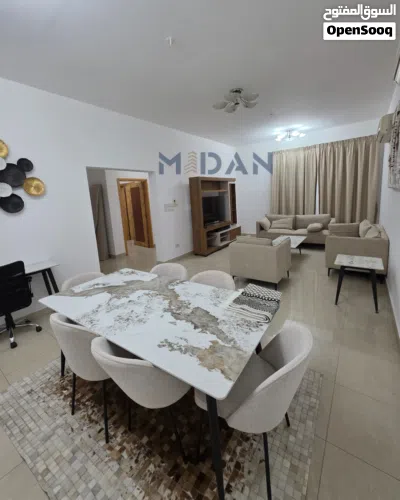 Fully Furnished 2 Bedroom Flat in Qurum شقة غرفتين وصالة مفروشة في القرم 3
