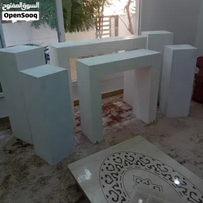 طاولة قابلة للوقوف للإيجار 2