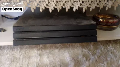 بلاستيشن 4 برو 1تيرا بحاله الوكاله الجهاز غير معدل وغير مصلح وغير مفتوح نهائيا الجهاز استخدام بسيط 3