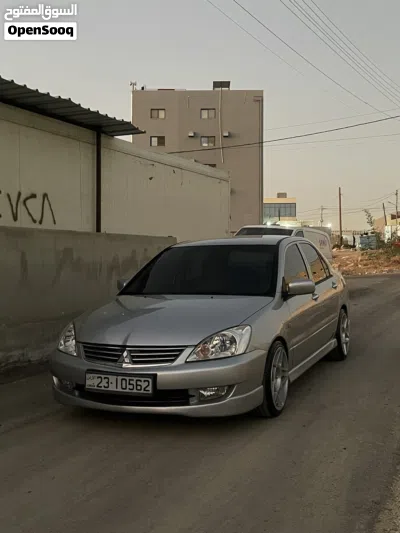 Mitsubishi Lancer GLX 2