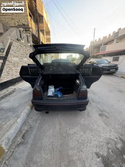 فولكسفاغن جولف GTI Standard 2