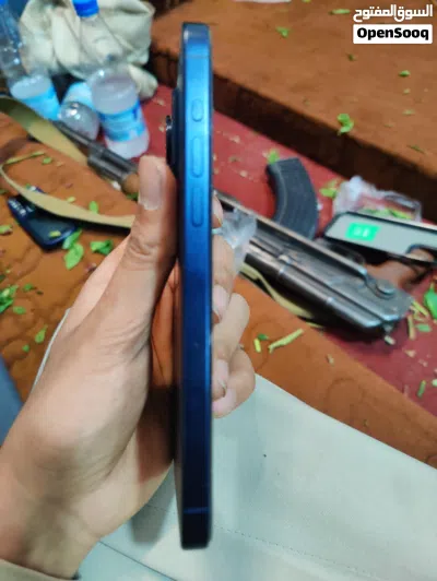 عرطه ايفون 15برو ماكس/ذاكره 512/شريحتين/ بطاريه 87 ركز شريحتين شبه جديد سعر 770 2