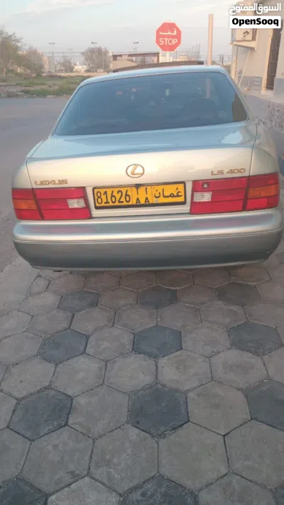 لكزس اخرى 2