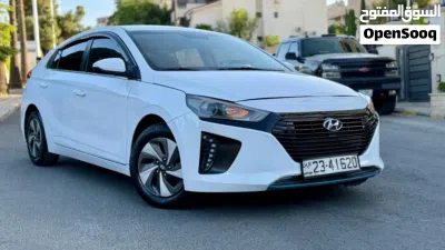 Hyundai Ioniq Standard 3
