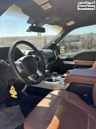 Ford F-150 XLT 2