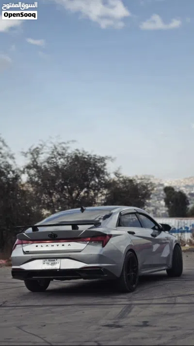 Hyundai Elantra Limited 2
