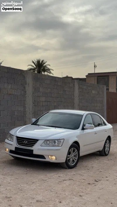 Hyundai Sonata SE 2
