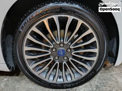 Ford Fusion Titanium 4