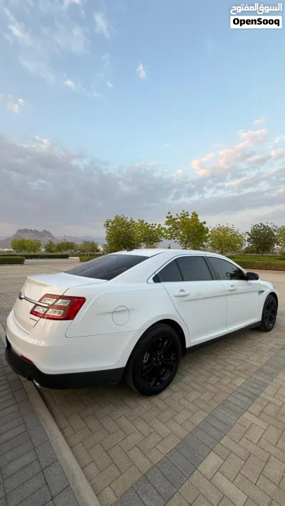 Ford Taurus Limited 4