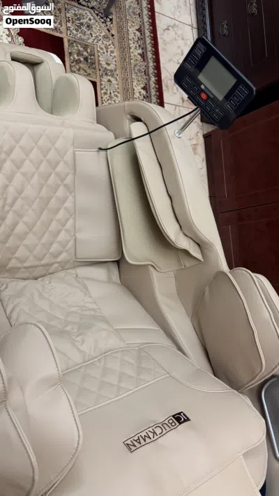 JC Buckman Premium Full Body Massage Chair - Excellent Condition 4