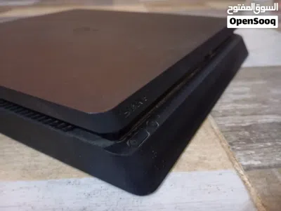 ps 4 مستعمل لكن نضيف 4
