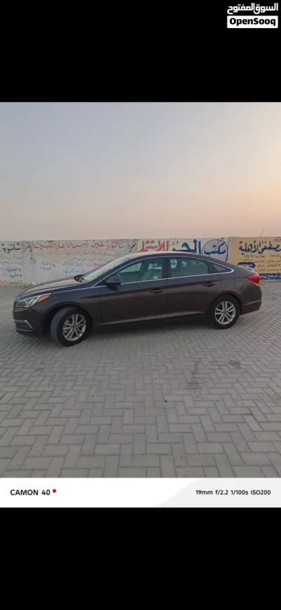 Hyundai Sonata SE 3