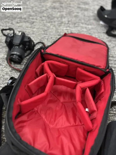 Canon EOS 1300 للبيع مع الاكسسوارات 4
