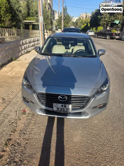 Mazda 3 Standard 3
