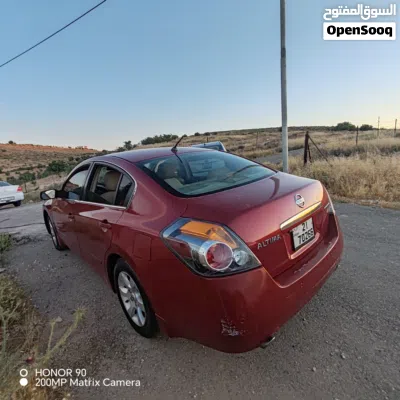 Nissan Altima Standard 3