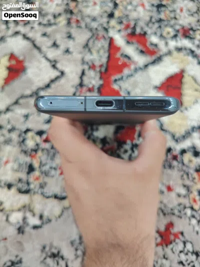 ون بلس 11 نظيف معاه كرتون وشحن 3