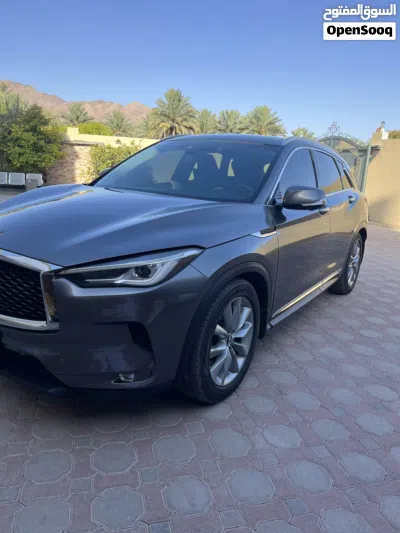 Infiniti QX50 Essential 2